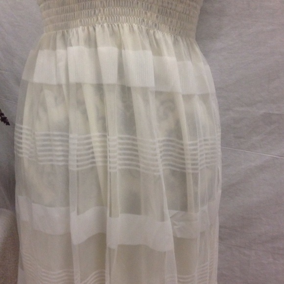 NWT Ivory Ethereal Beach Maxi Dress - Picture 2 of 4