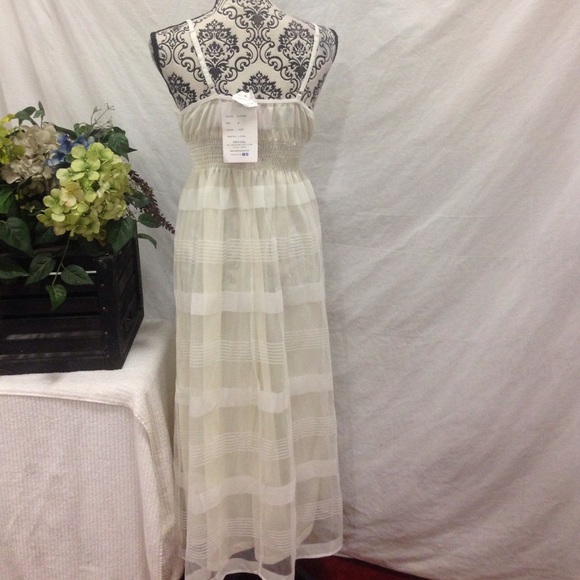 NWT Ivory Ethereal Beach Maxi Dress - Picture 4 of 4