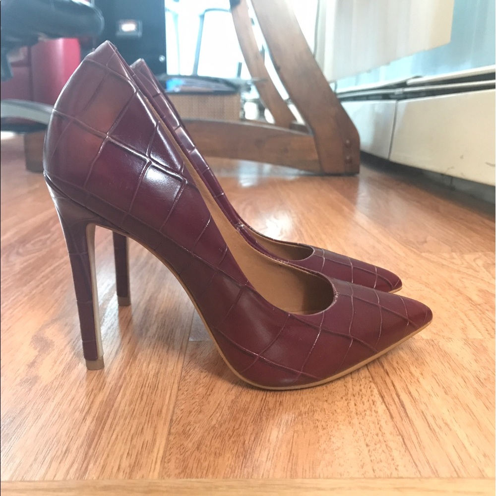 Wine Croc Steven Madden Heels
