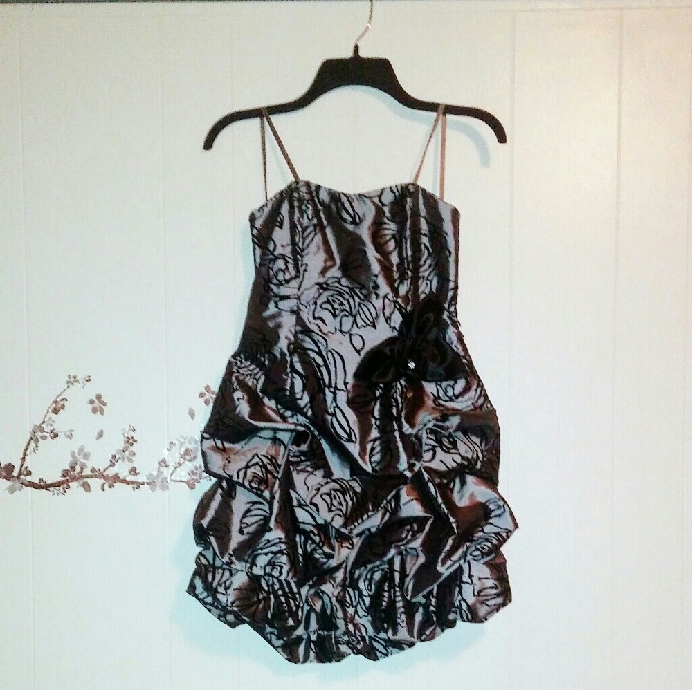 Metalic and Velvet Rose Strapless Dress