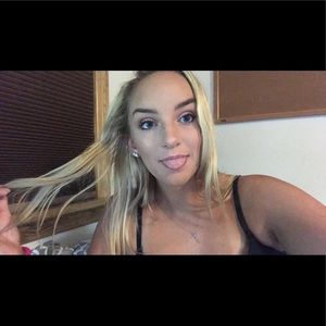 Meet your Posher, Kendra