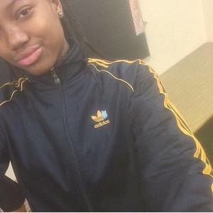 Meet your Posher, Destinee