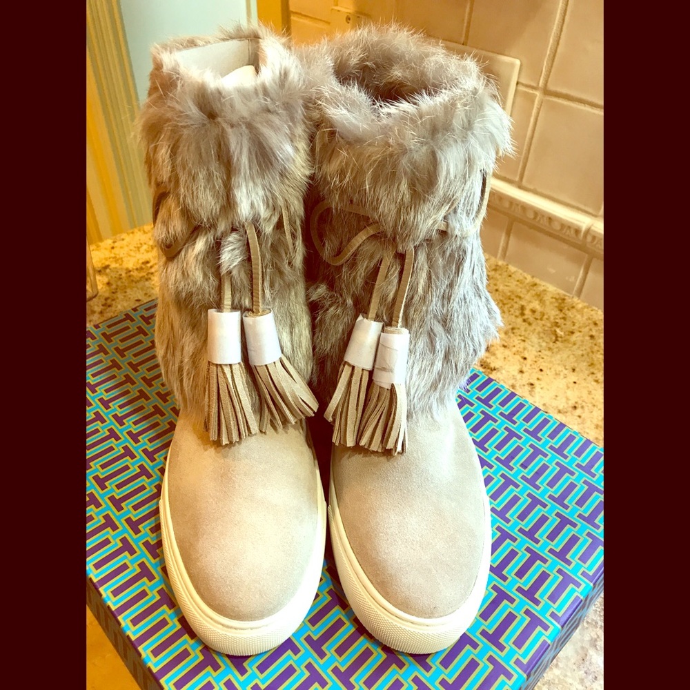 Anjelica Boot