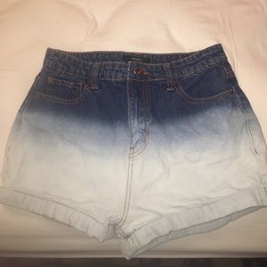 Ombré High waisted shorts!!