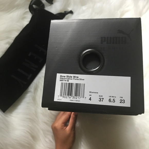 "Marshmallow" Fenty Bow Slides - Picture 4 of 6