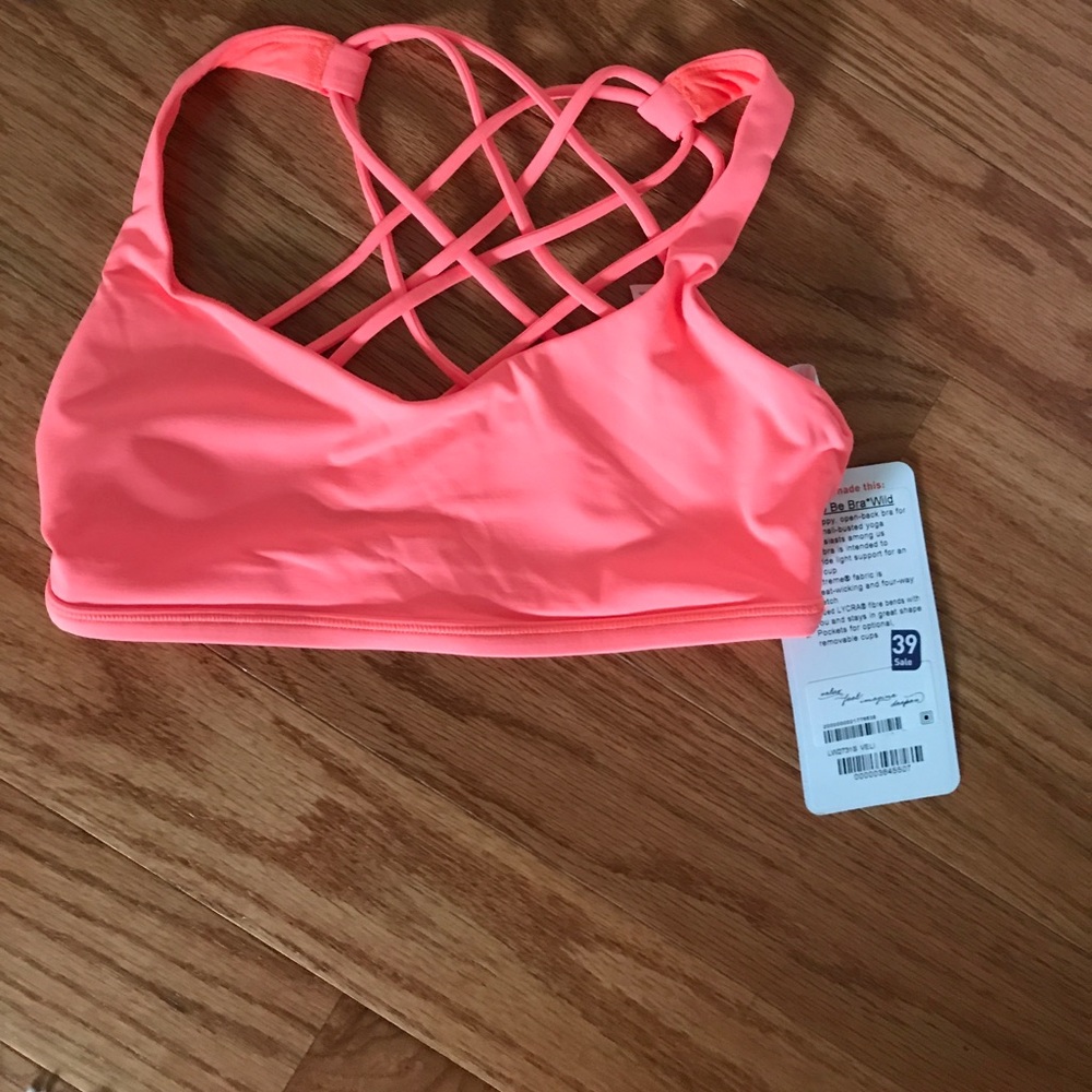 Lululemon free to be wild bra