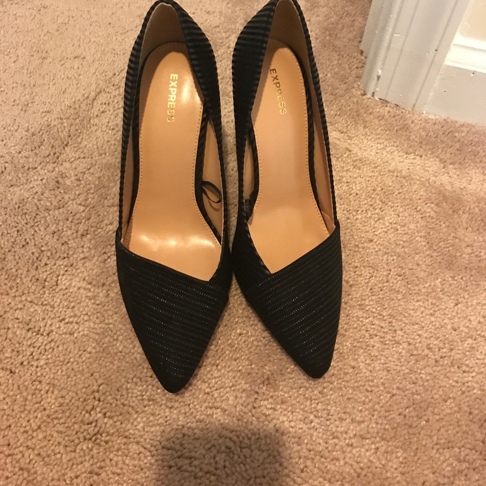 Bran New Express Pumps!!!