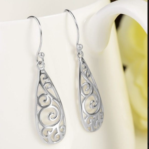 New silver earrings teardrops - Picture 3 of 3