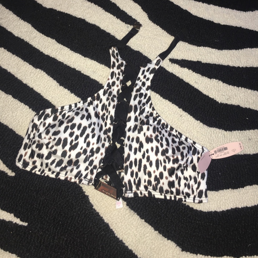 NWT Victoria's Secret bathing suit top