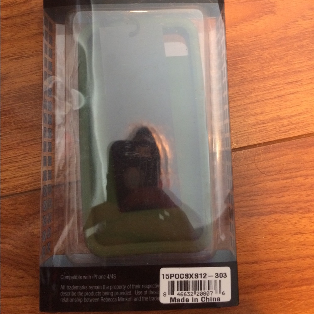 iPhone 4 Case - Picture 2 of 8