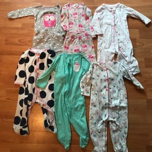 Bundle of 9m baby girl PJs 💗