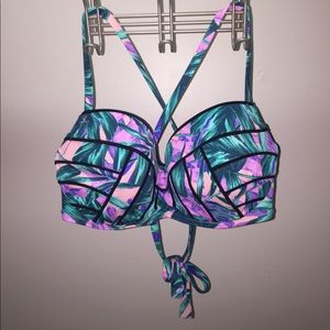 NWOT Shade & Shore bikini top