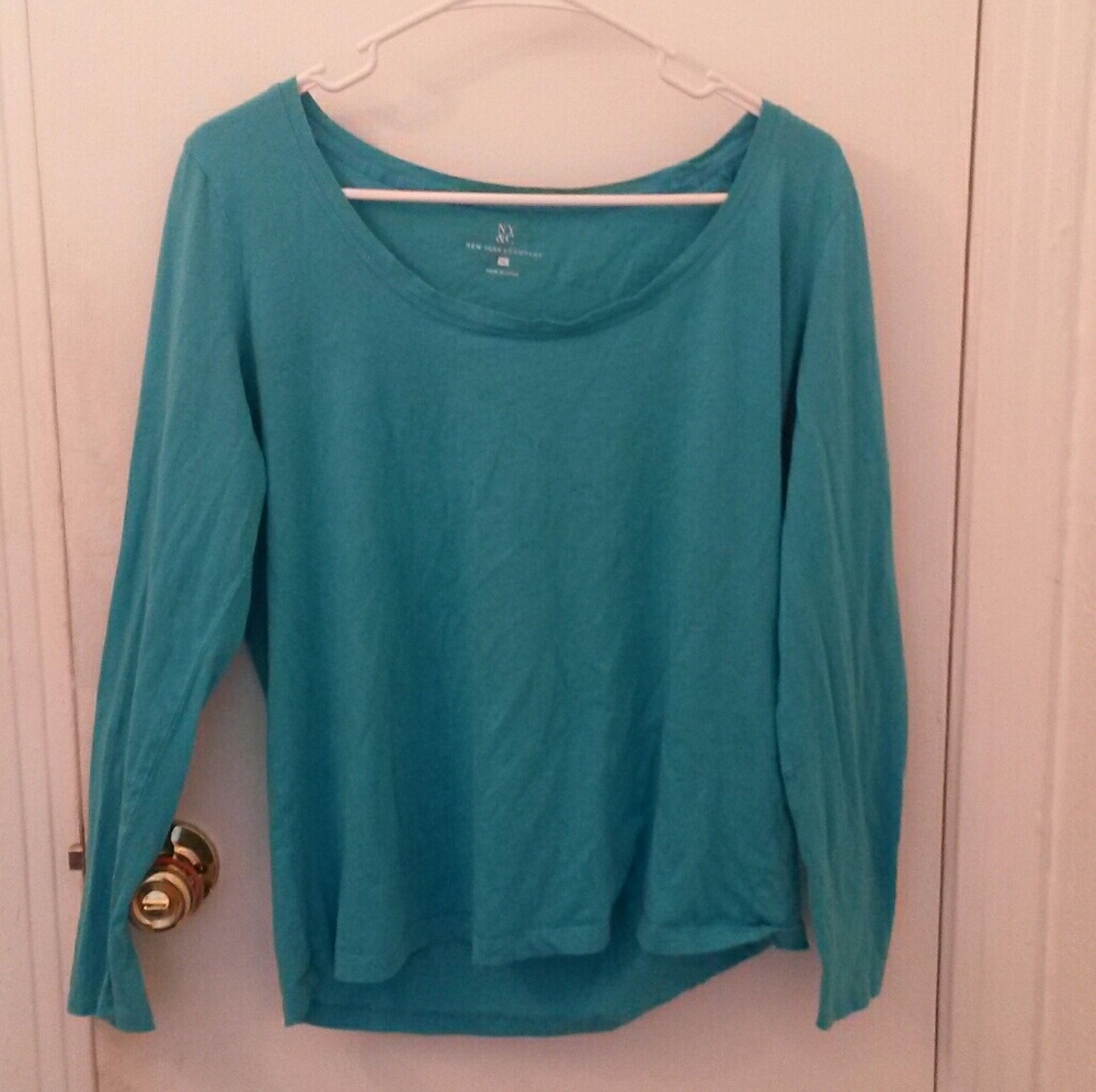 Bundle of Two New York & Company Long Sleeve Tees