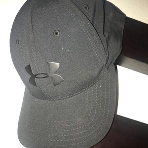 Black under armour cap