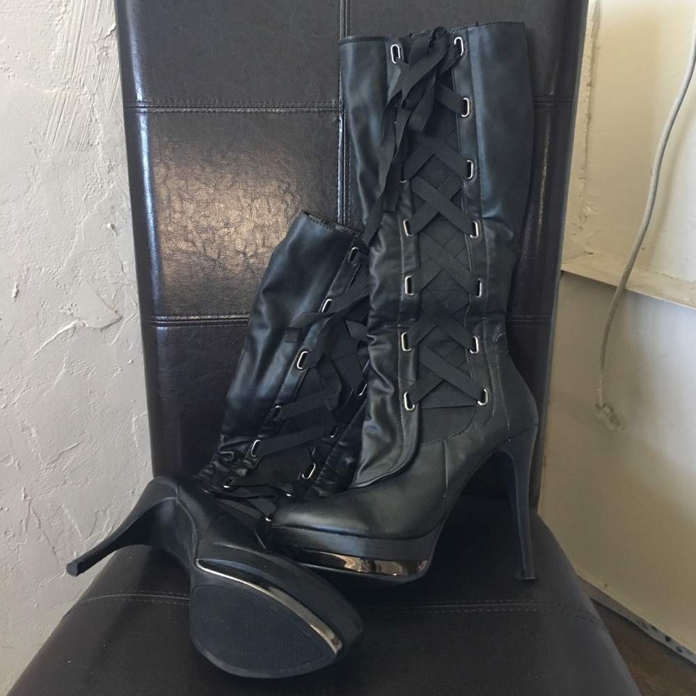 Women's sexy lace up under the knee boot