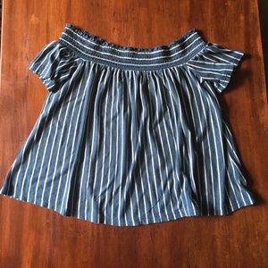 American Eagle off the shoulder top