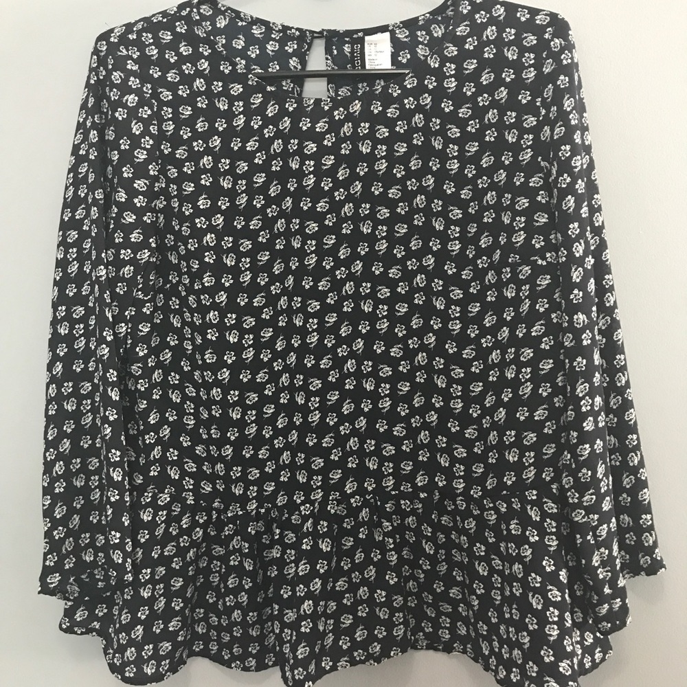 Floral Peplum Top 🕊
