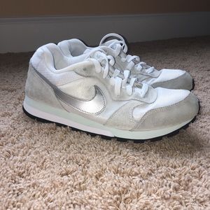 Nike White/Grey/Mint