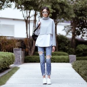 Gray long sleeve sweater