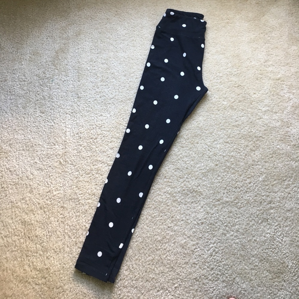 Lularoe leggings OS black and white polka dot!