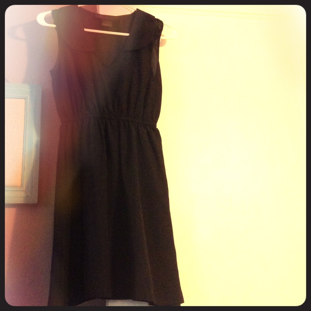 Kardashian Kollection little black dress❤️