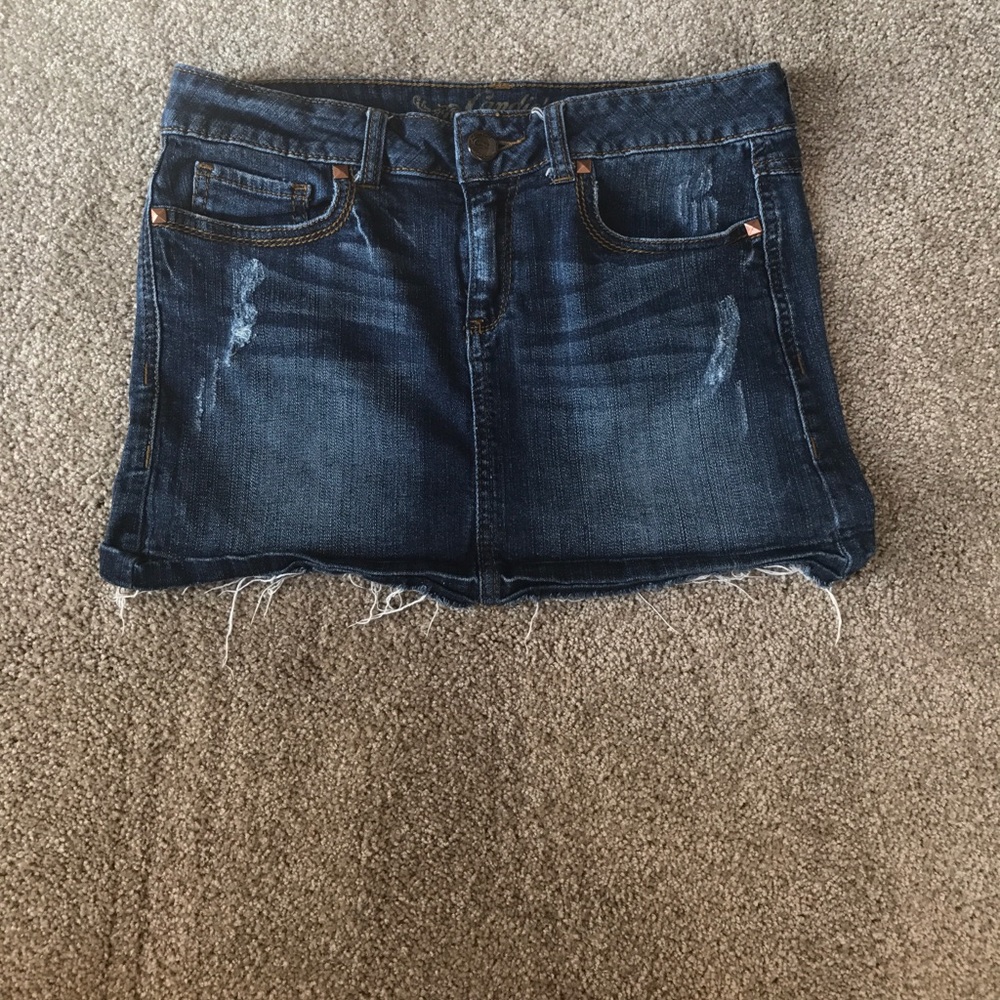 Distressed dark denim skirt