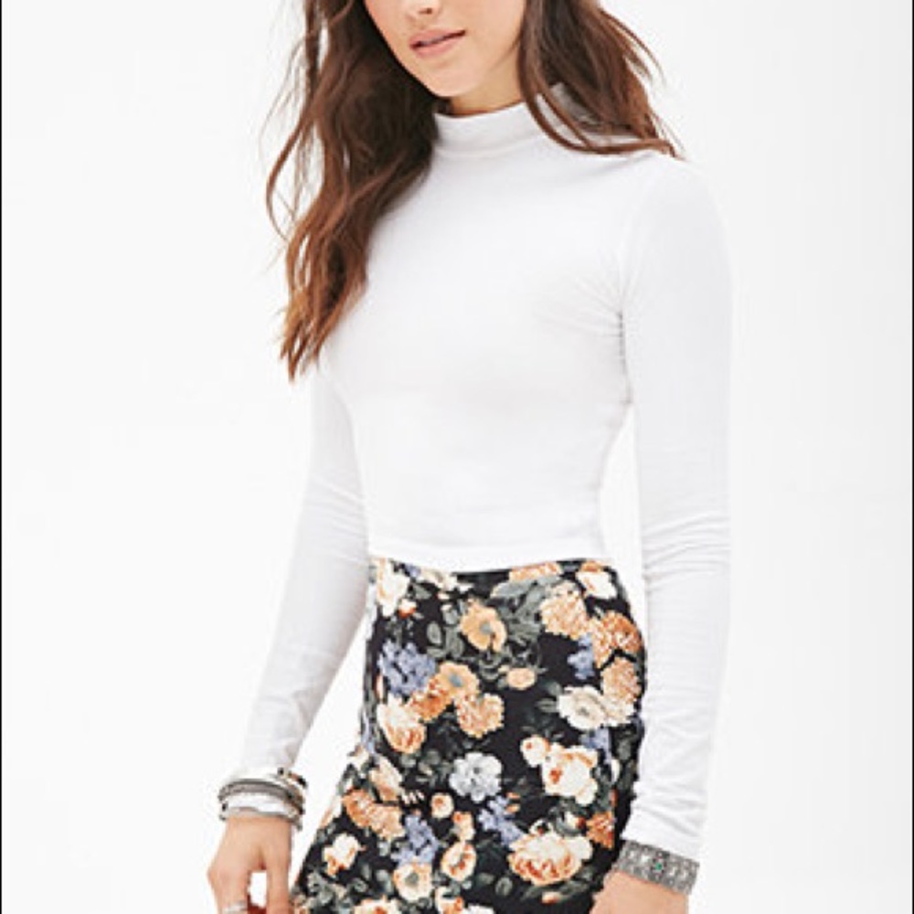 White Mock Neck Crop Top Forever 21