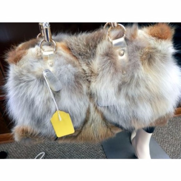 **SOLD** Red Fox Fur Handbag w/ Gold Leather - Picture 2 of 5