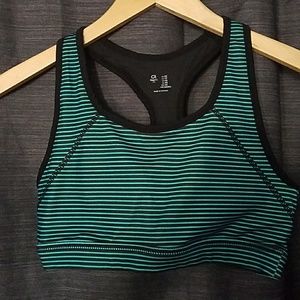 2 Gap fit sports bra