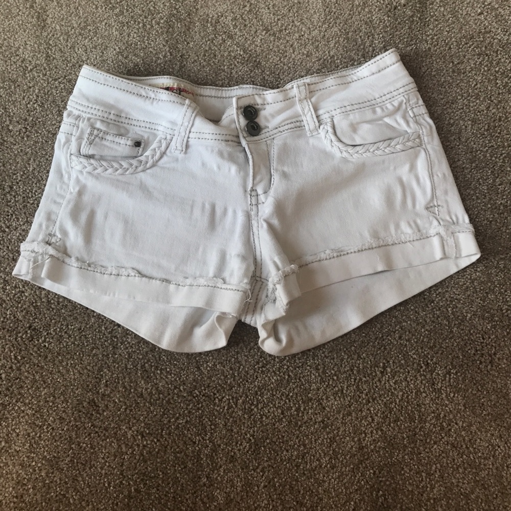 White juniors shorts! Perfect for summer!
