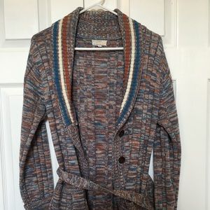 Vintage belted sweater with great details M Medium