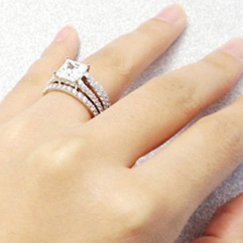 STERLING SILVER PRINCESS CZ SOLITAIRE RING SET - Picture 3 of 6