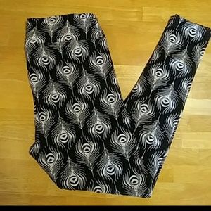Black & White Peacock Feathers LuLaRoe TC Leggings
