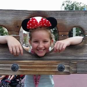 Meet your Posher, Ella