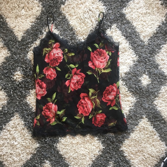 Floral Top - Picture 2 of 4