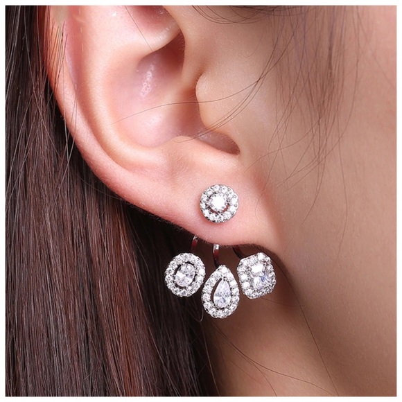 Swarovski Crystals The Barbada Earring - Picture 6 of 6