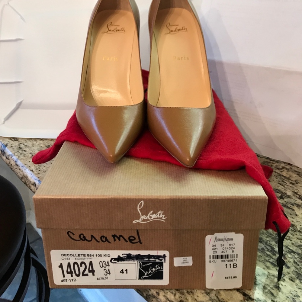 💯 Christian Louboutin Decolette Size 41