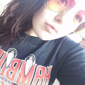 Meet your Posher, Caitlynd