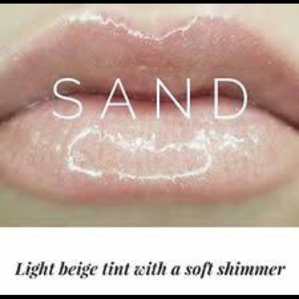 LAST CHANCE! Sand Gloss (Top Coat)  Lipsense