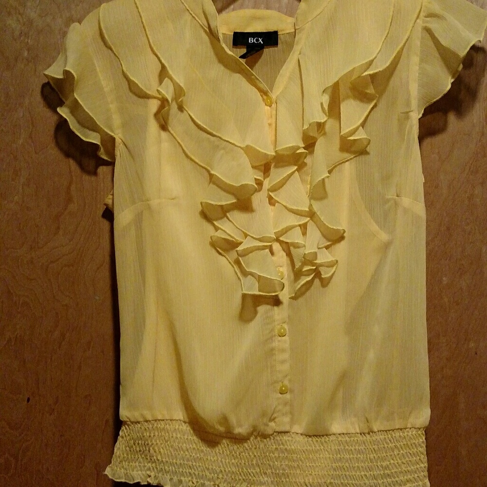 Bcx Yellow Blouse with camisole ruffled sz lg