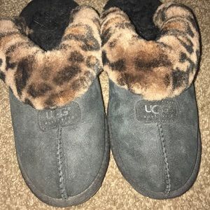 Furry chetah print UGG slippers!