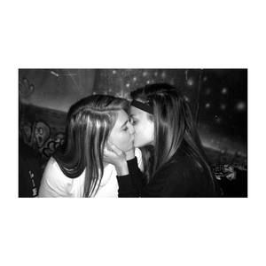 Meet your Posher, Cali