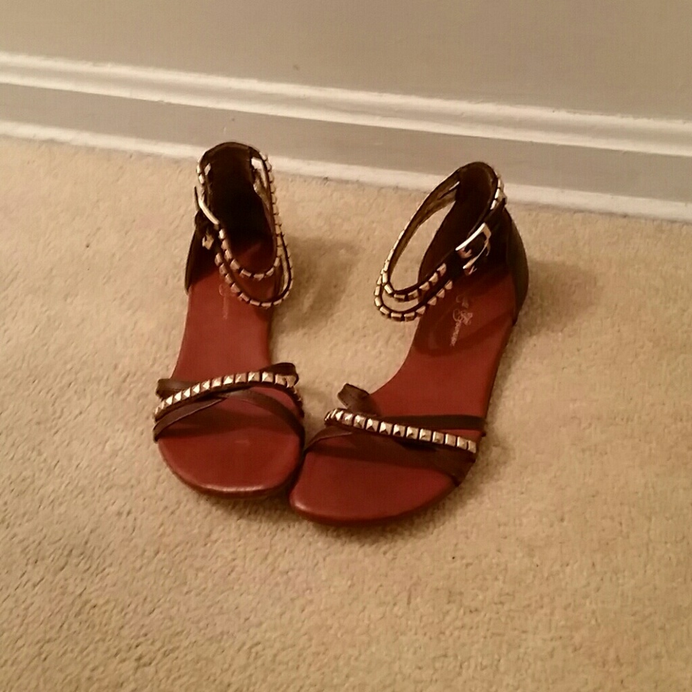 Matt bernson brown sandels, NWOT