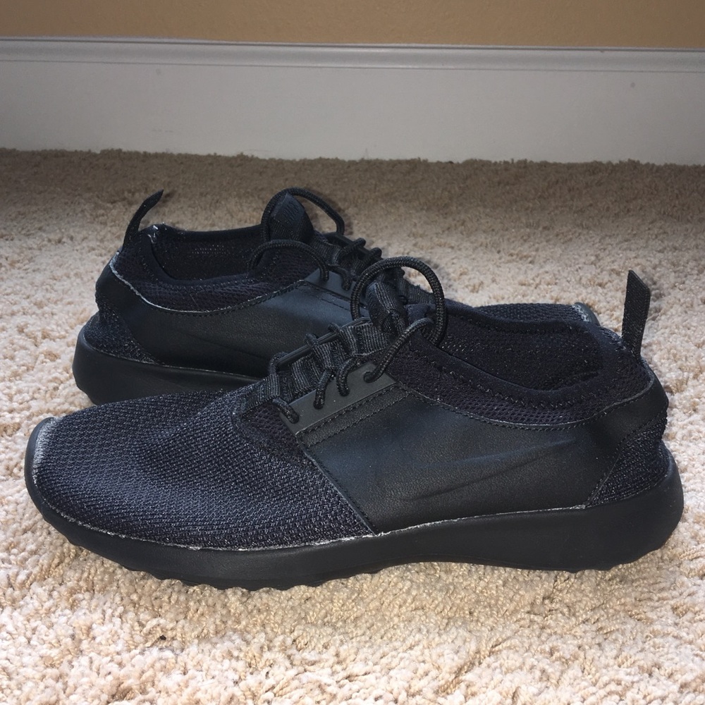 Nike Black Knit Running Shoes