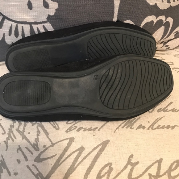 Black flats - Picture 2 of 3