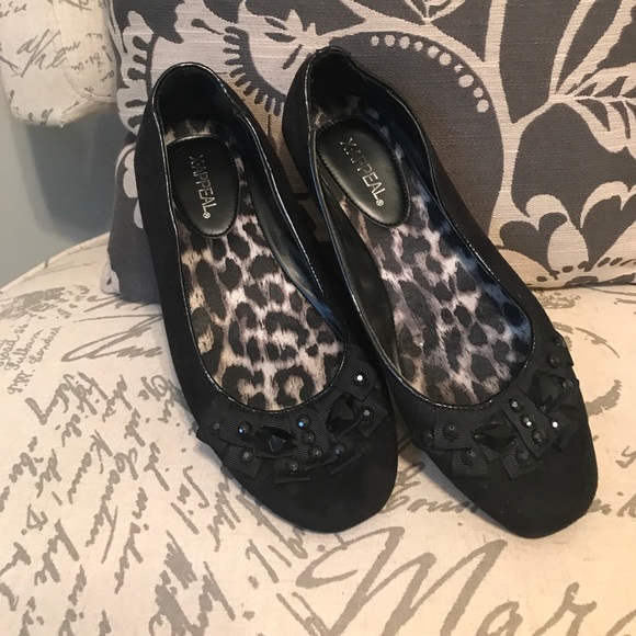 Black flats - Picture 3 of 3