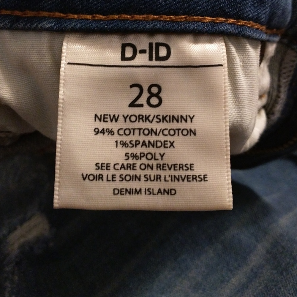 🚫SOLD! 🎉D-ID Skinny fit ATT water destroy jeans - Picture 4 of 5