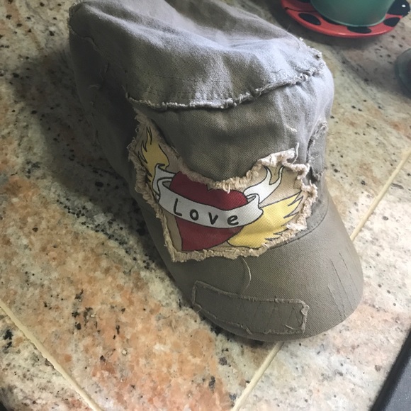 Cutest Hat - Picture 5 of 5