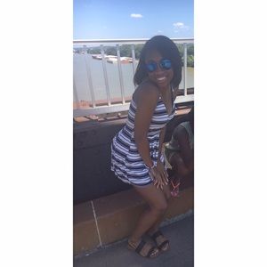 Meet your Posher, Sandrea