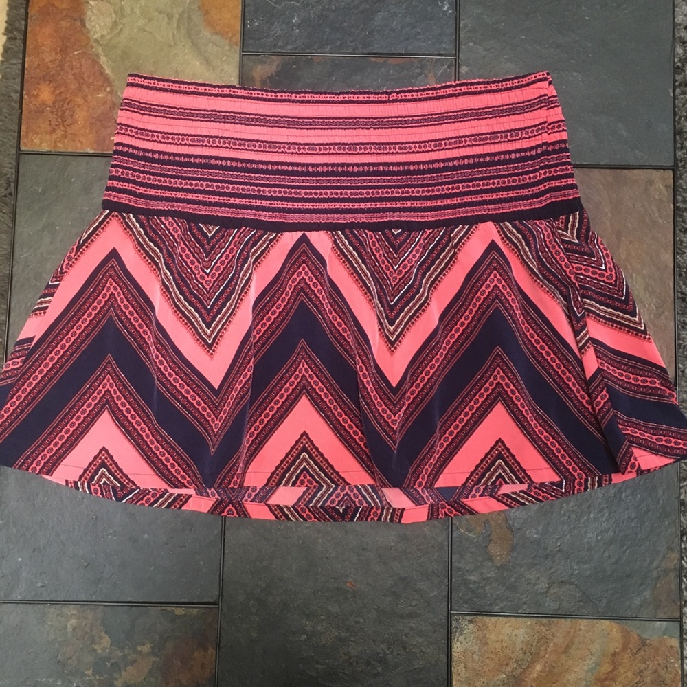 Express chevron print flare mini skirt